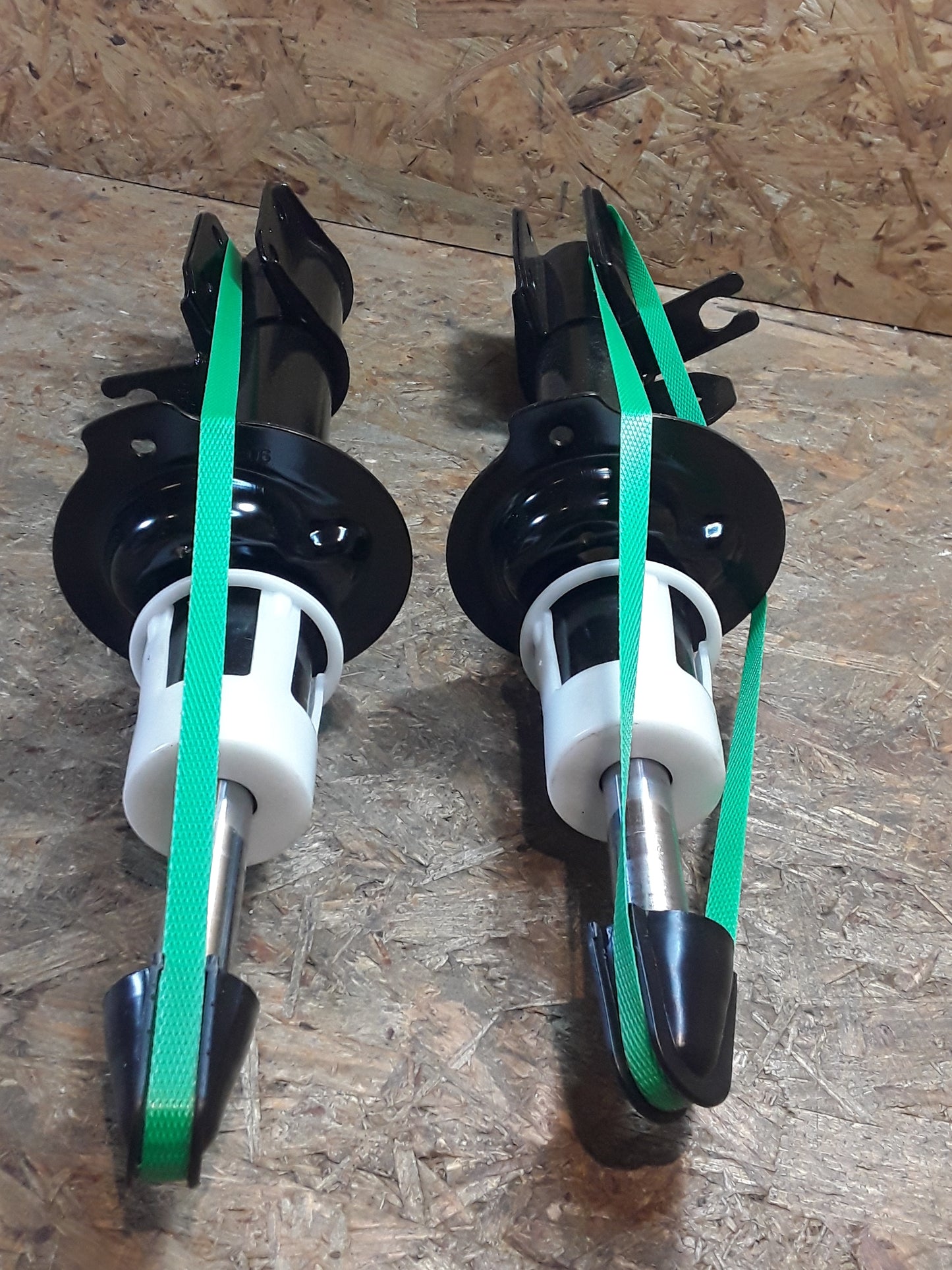 Chevrolet Nubira / Lancetti Stoßfänger Set Hinterachse original GM NEU