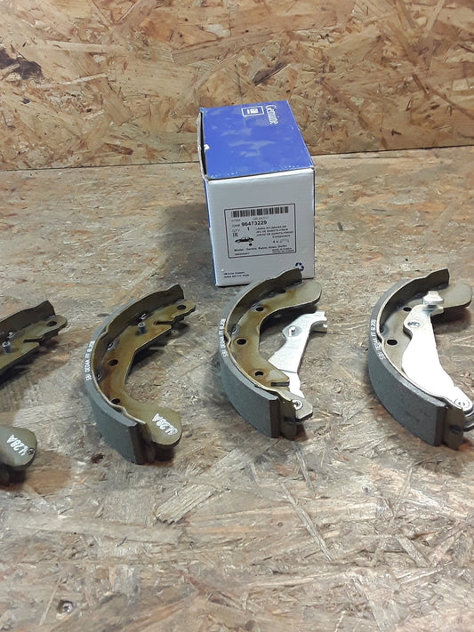 Chevrolet Aveo, Gentra, Kalos, Swift+ Bremsbeläge original GM NEU