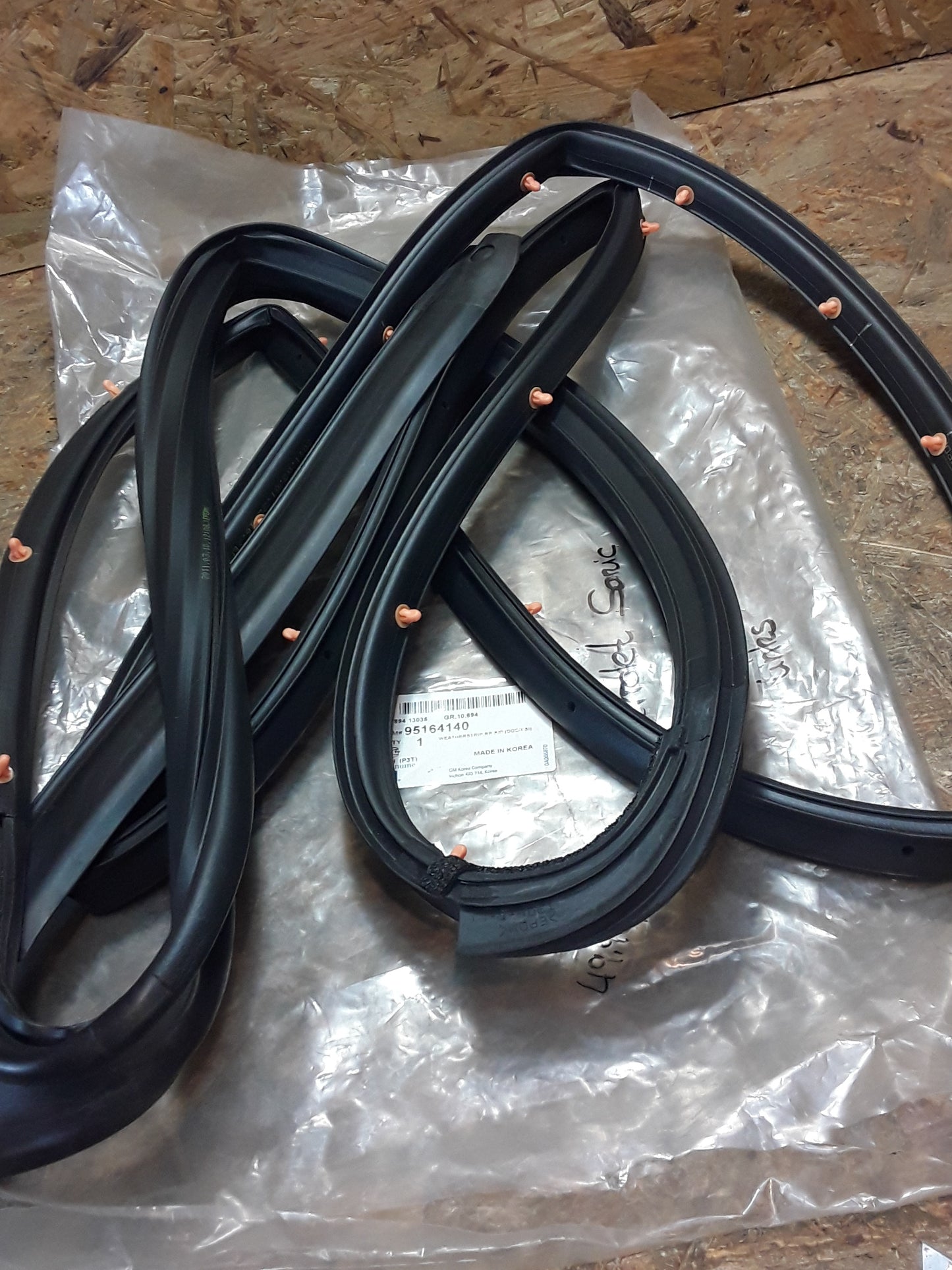 Chevrolet Sonic Türdichtungsgummi original GM NEU