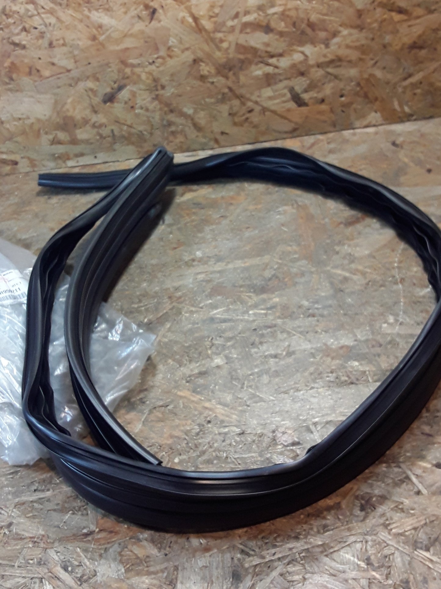 Mitsubishi Colt Z30A Dichtgummi Fenster original Mitsubishi NEU