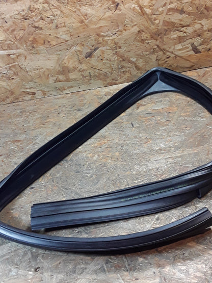 Mitsubishi Colt 5-Türer Bj 08-10 Dichtung Fensterführung