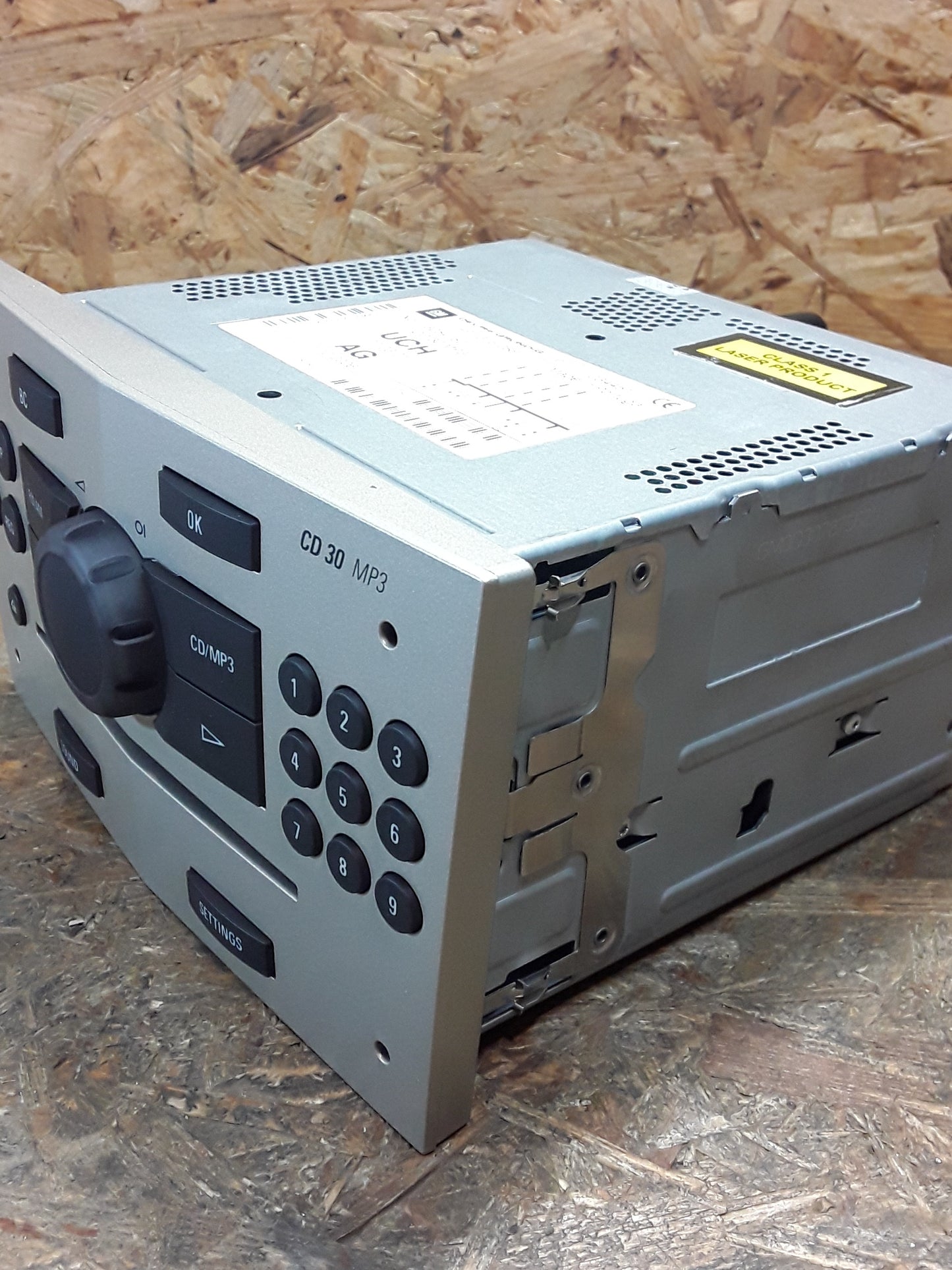 Opel Astra H GTC (L08) 1.6l, Opel Corsa D Bj 10 CD-Radio mit MP3 original GM NEU