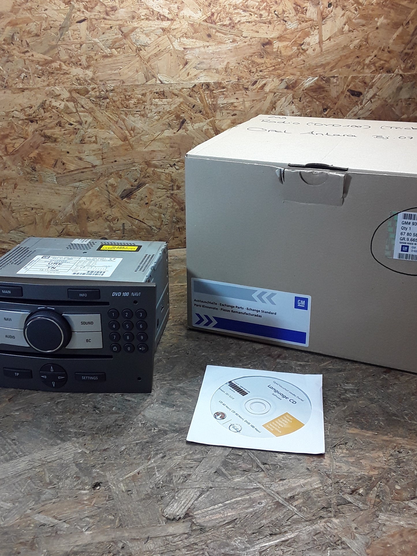 Opel Antara Bj 07-15 Radio (DVD 100) Trick Metallic original GM NEU