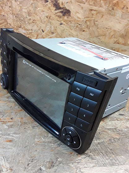 Mercedes-Benz E-Klasse W211, W219 original Car Navigation und Entainment System Android Radio OHNE Anleitung NEU