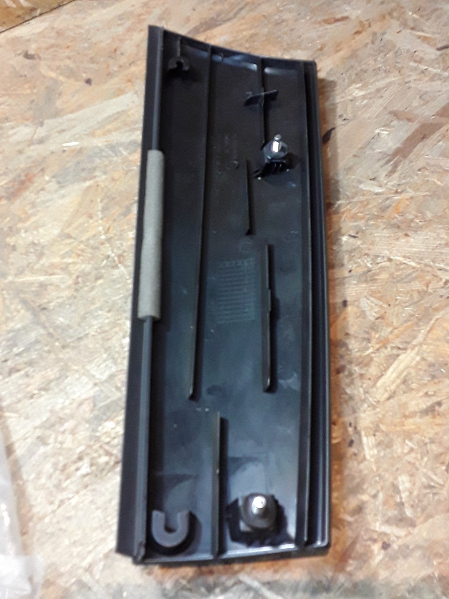 Chevrolet Captiva (C100, C140) Abdeckung Kofferraumdeckel,  Griff original GM NEU