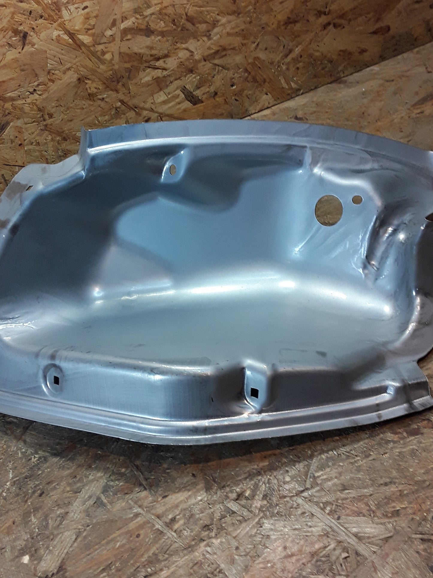 Chevrolet Captiva Panel-Halter Rückleuchte original GM NEU