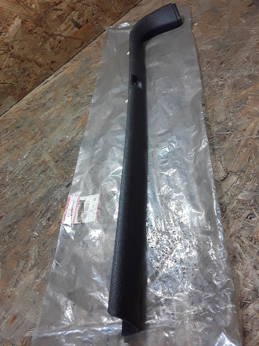 Mitsubishi Eterna E35A Bj 89-92 Verkleidung Heckklappe Öffnungsseite rechts original Mitsubishi NEU