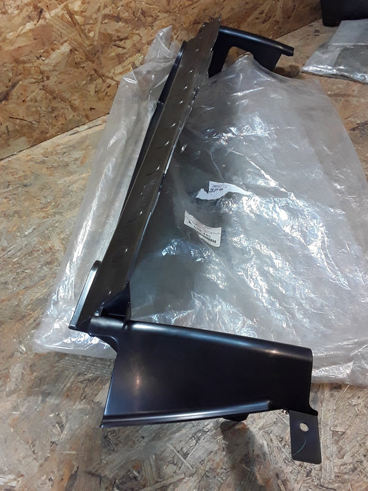 Mitsubishi Outlander Bj 10-13 Lufteinlass Frontverkleidung original Mitsubishi NEU