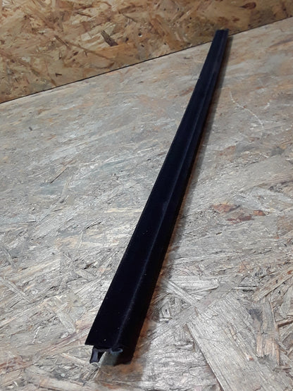 Mitsubishi Carisma 1.Generation Neugestaltung Bj 10.97-10.99 Dichtung original Mitsubishi NEU