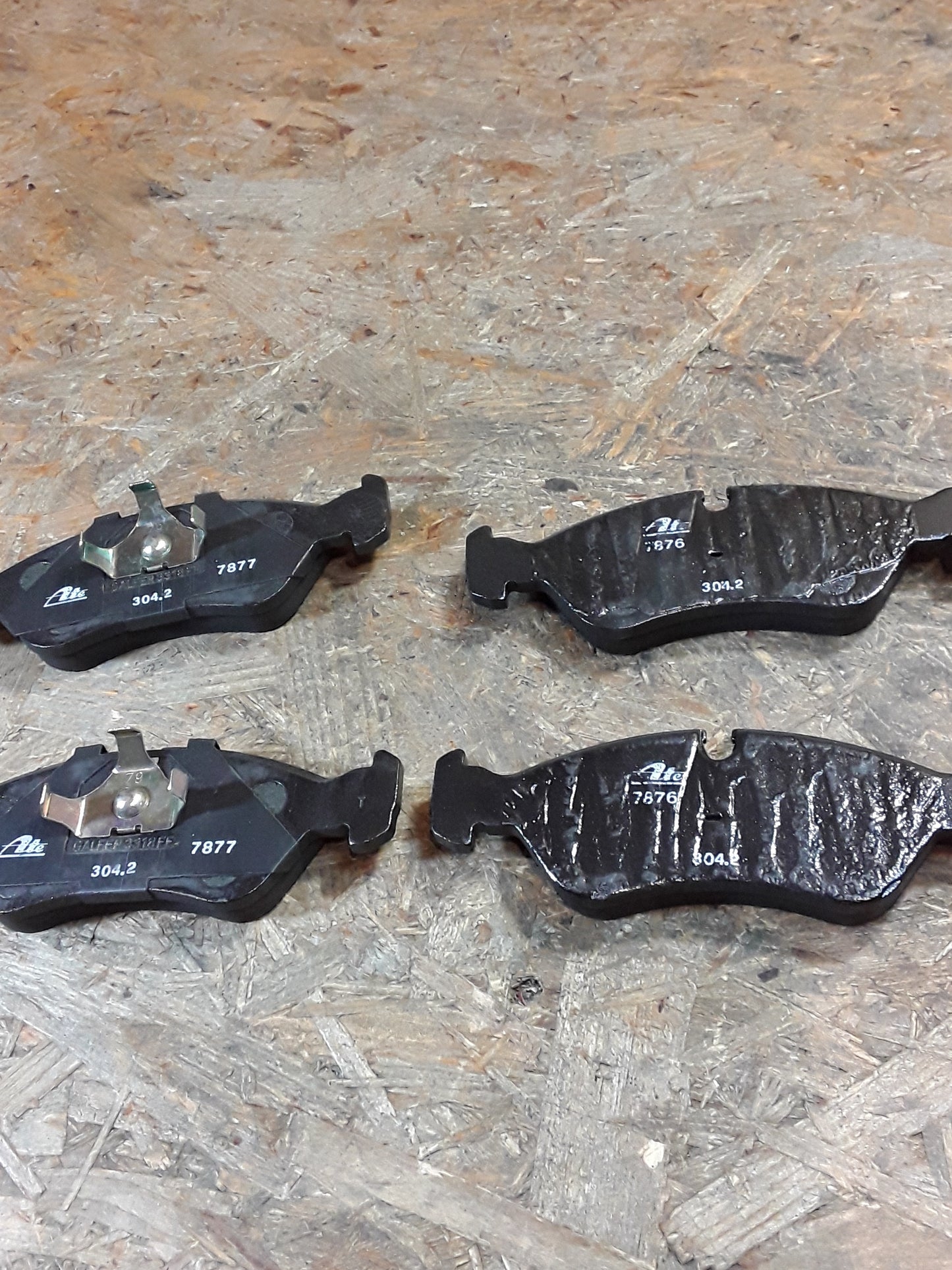 Chevrolet Lanos Daewoo Espero/ Lanos/ Nexia Bremsbelagsatz vorne original GM NEU