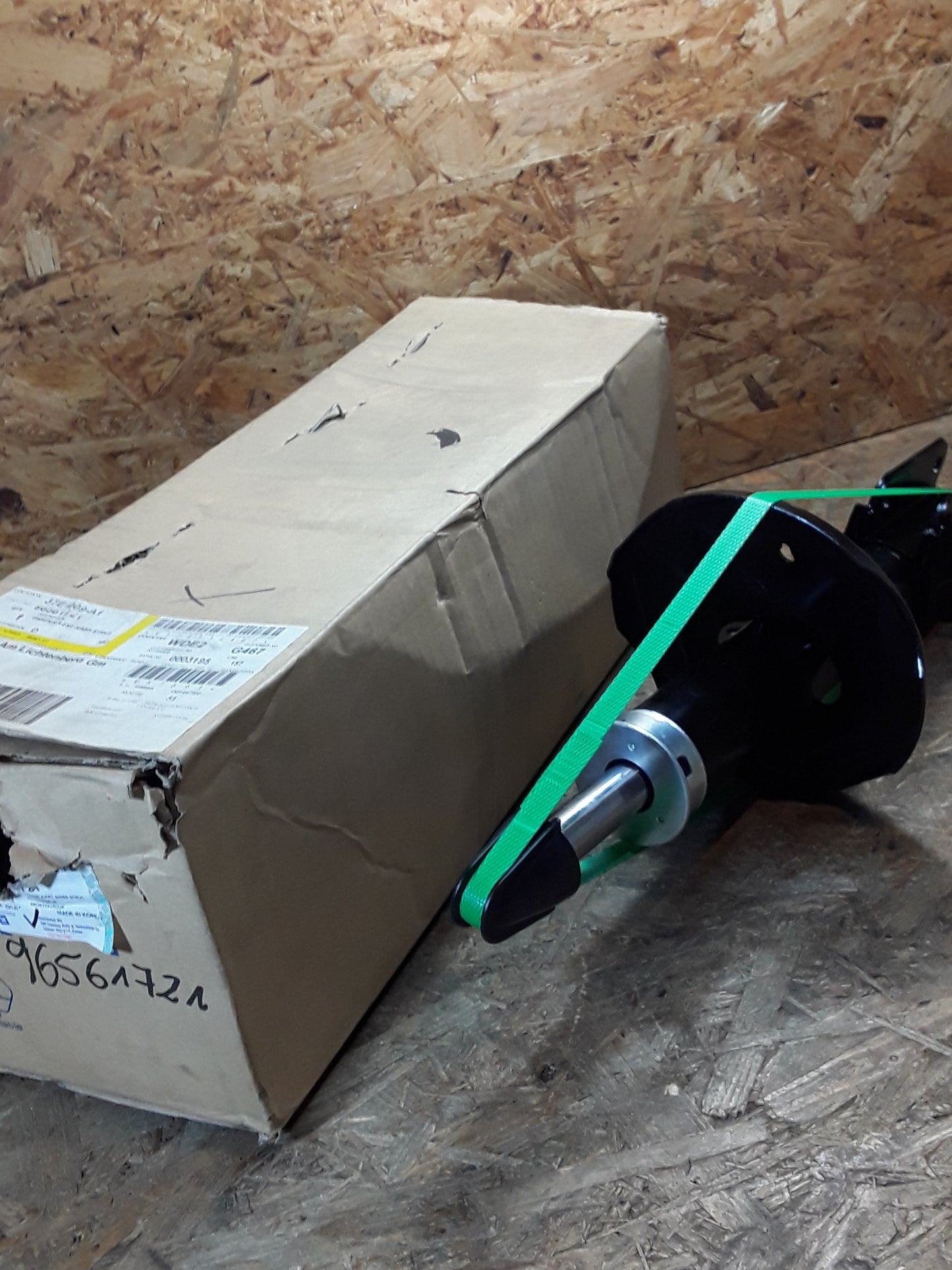 Chevrolet Nubira Stufenheck Stoßdämpfer V.L original GM NEU