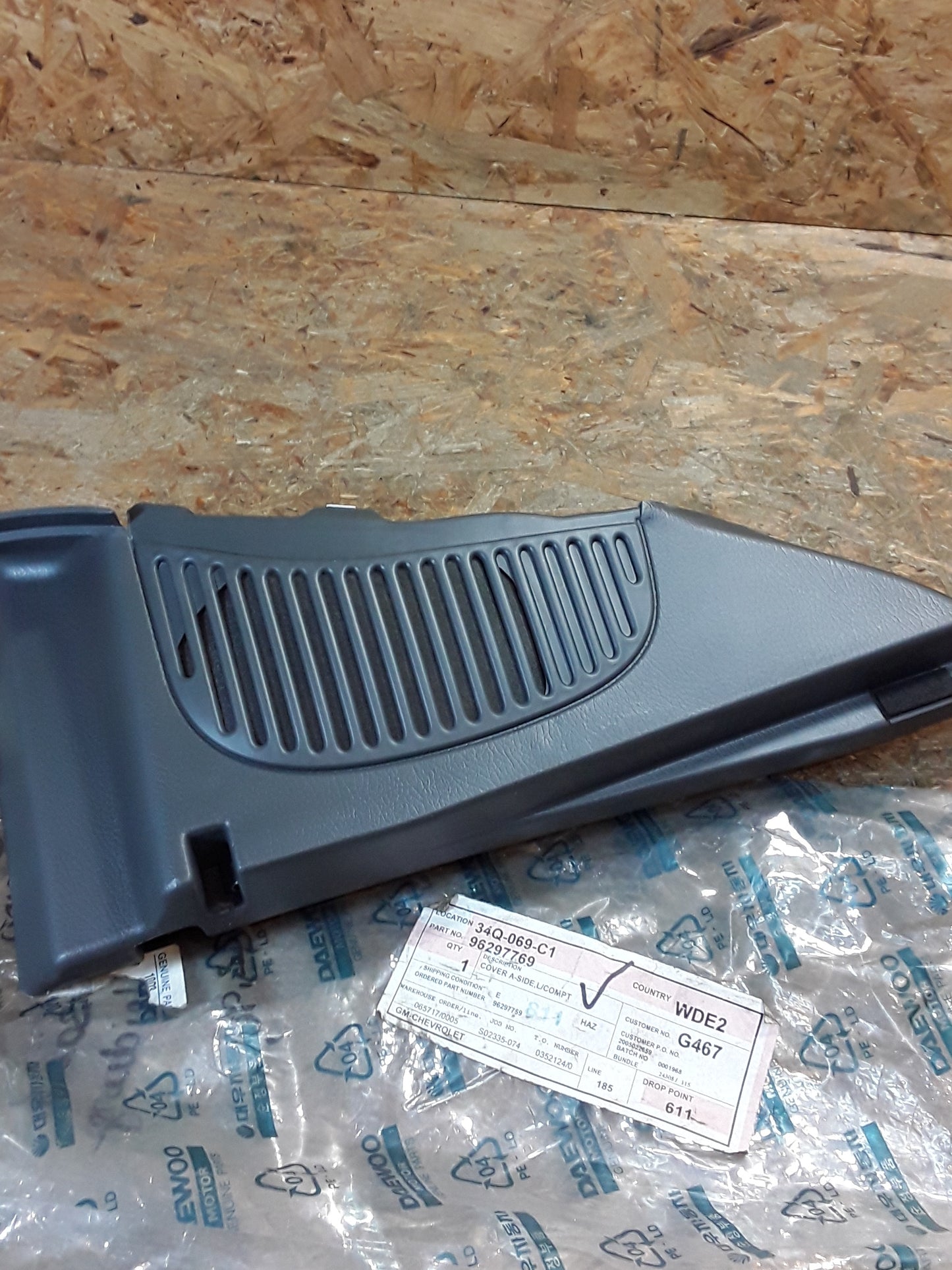 Chevrolet Lanos T100 Seitensäule Verkleidung original GM NEU