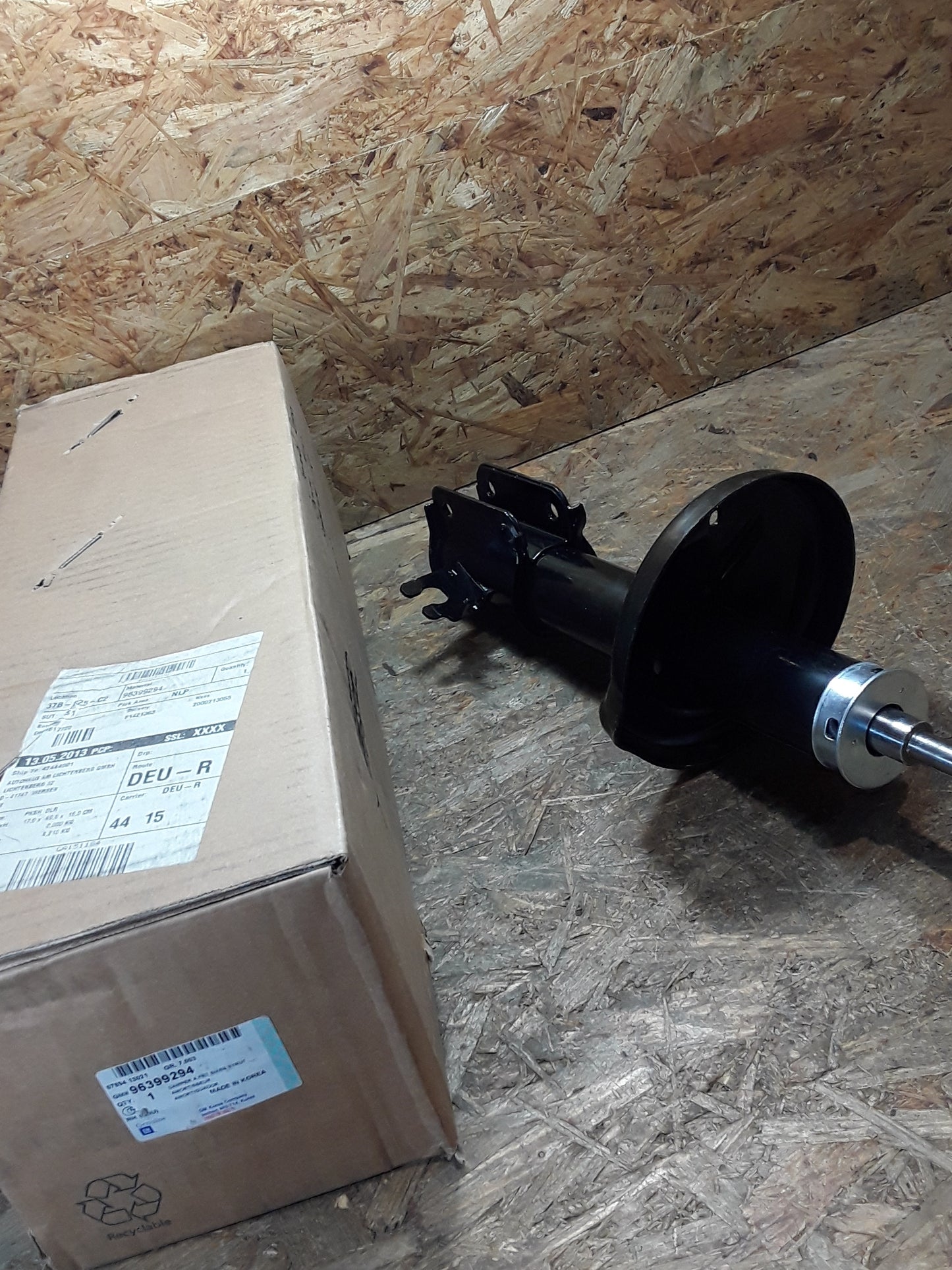 Chevrolet Rezzo Daewoo Rezzo Stoßdämpfer V.R original GM NEU