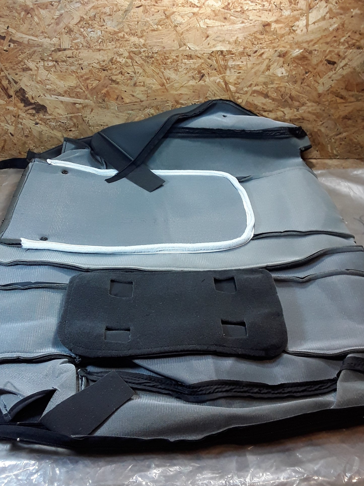 Chevrolet Captiva C100 Bj 07-09 Sitzbezug Hinterrücken