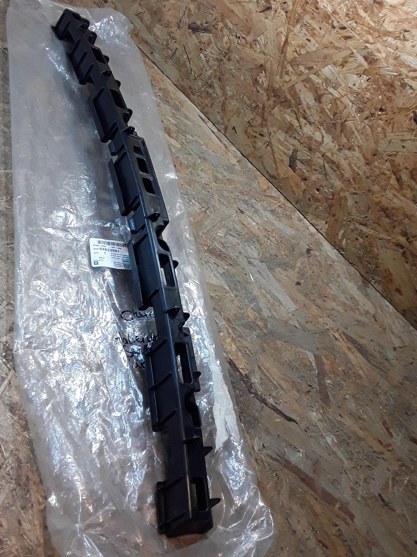 Chevrolet Cruze Halterung Stoßstange hinten original GM NEU