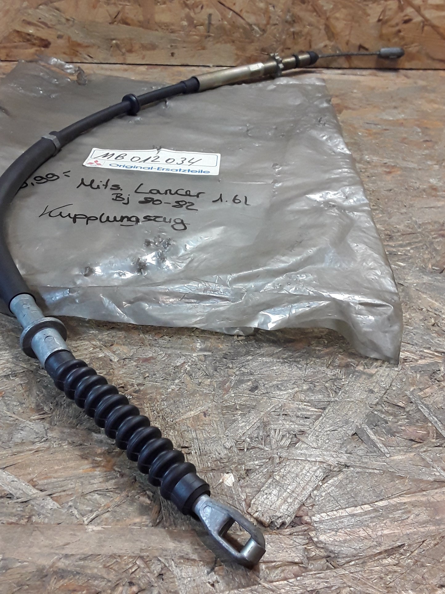 Mitsubishi Lancer 1.6l Bj 80-82 Kupplungszug original Mitsubishi NEU