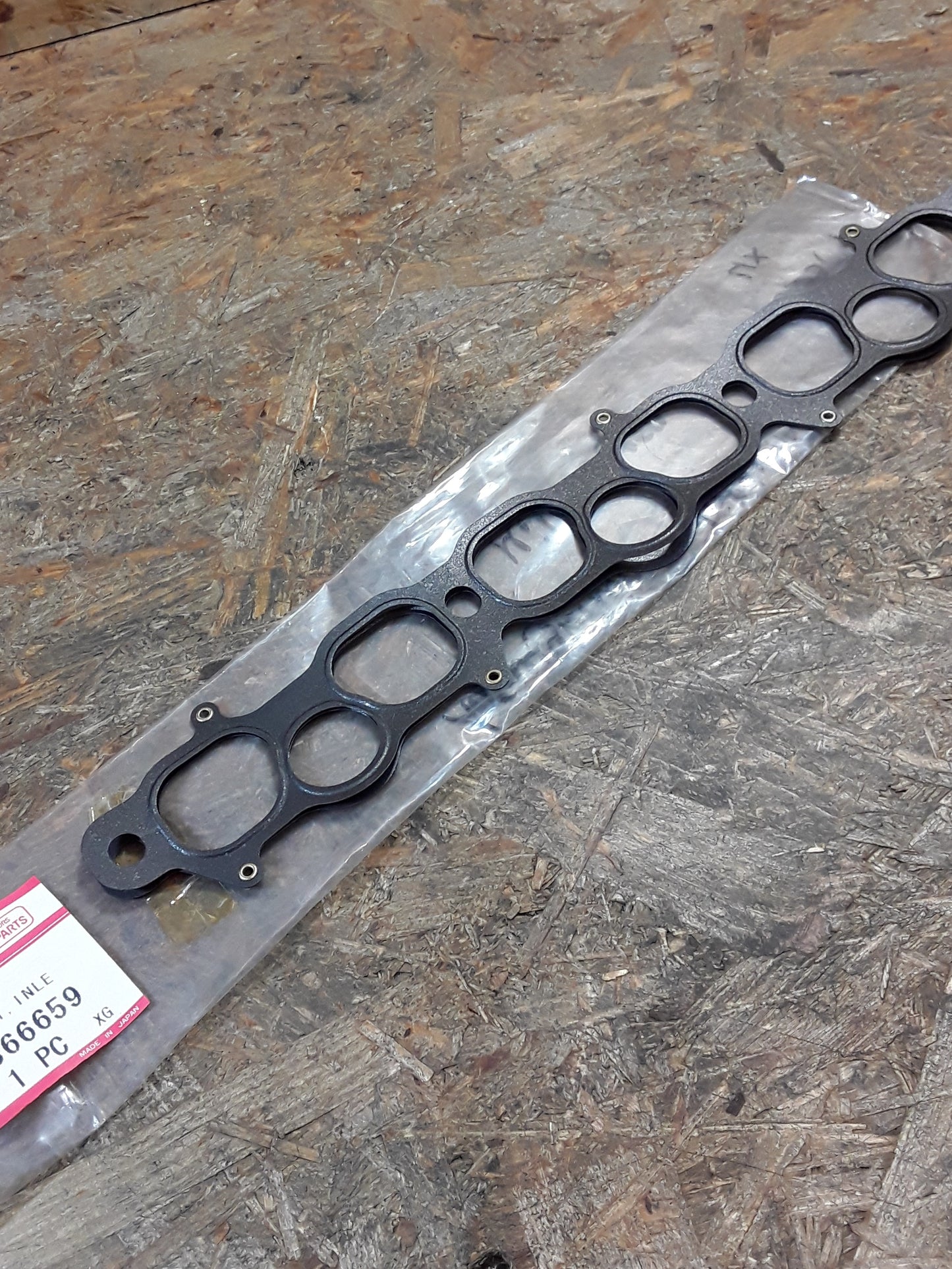 Mitsubishi Pajero Ansaugkrümmer-Dichtung original Mitsubishi NEU