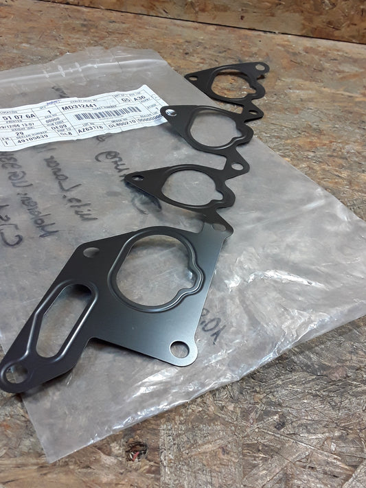 Mitsubishi Lancer/ Carisma Dichtung Ansaugkrümmer original Mitsubishi NEU