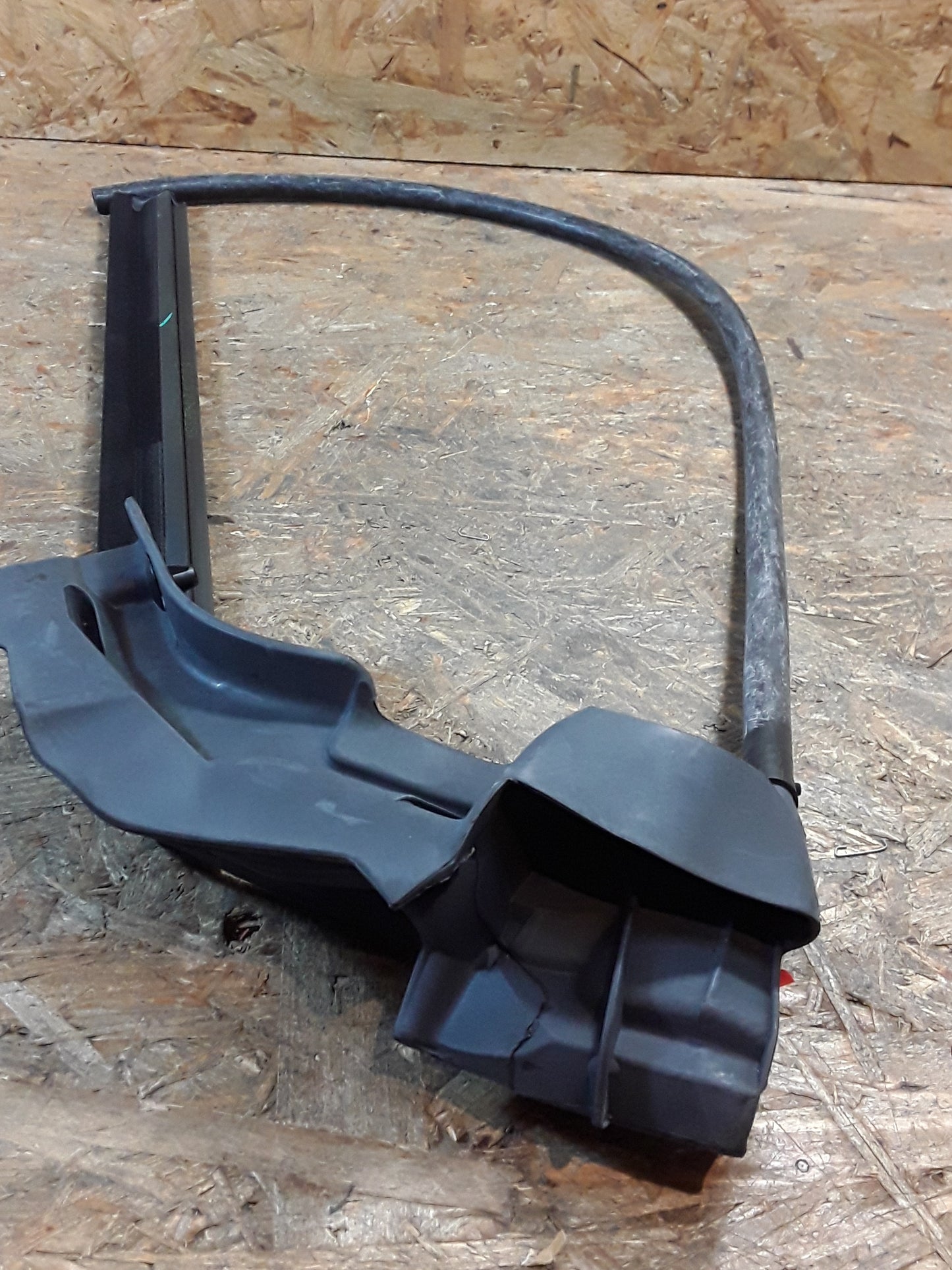 Mitsubishi Colt Z37A Bj 06-08 Dichtung Schachtleiste original Mitsubishi NEU