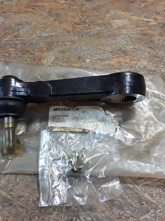 Mitsubishi Pajero Classic / 2 Lenkhebel vorne/ Lenkzwischenhebel original Mitsubishi NEU