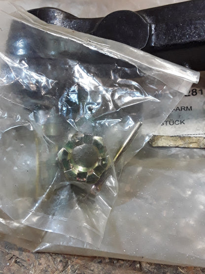 Mitsubishi Pajero Classic / 2 Lenkhebel vorne/ Lenkzwischenhebel original Mitsubishi NEU