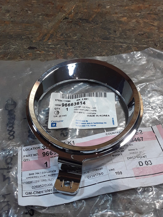 Daewoo Matiz M200 Abdeckung, Zierring Nebelscheinwerfer links Chrom original GM NEU