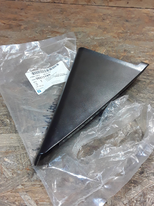 Chevrolet Lacetti/ Nubira/ Optra (J200) Einsatzecke innen links original GM NEU