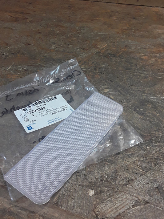 Chevrolet Sonic Opel Astra J Innenraumleuchte Abdeckung Plastik   hinten original GM NEU