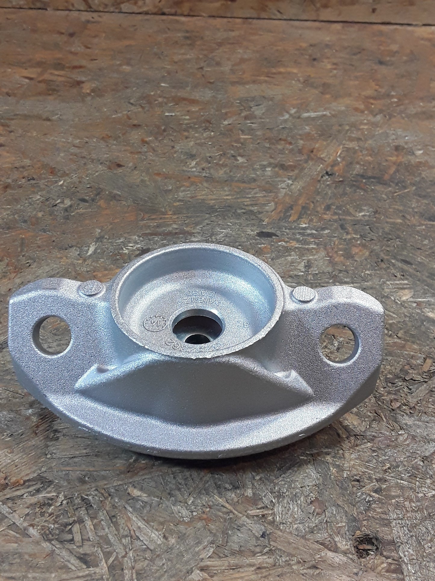 Chevrolet Cruze/ Orlando/ Trax Opel Mokka Halter Stoßdämpfer original GM NEU