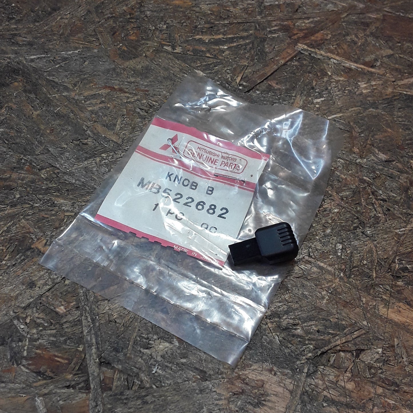 Mitsubishi Colt/ Lancer Knopf, Luftauslass an Instrumententafel original Mitsubishi NEU