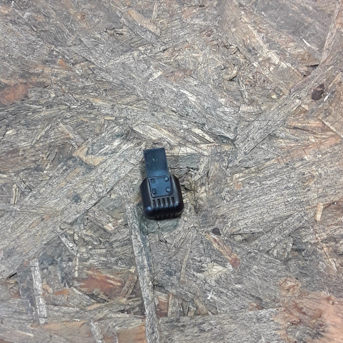 Mitsubishi Colt/ Lancer Knopf, Luftauslass an Instrumententafel original Mitsubishi NEU