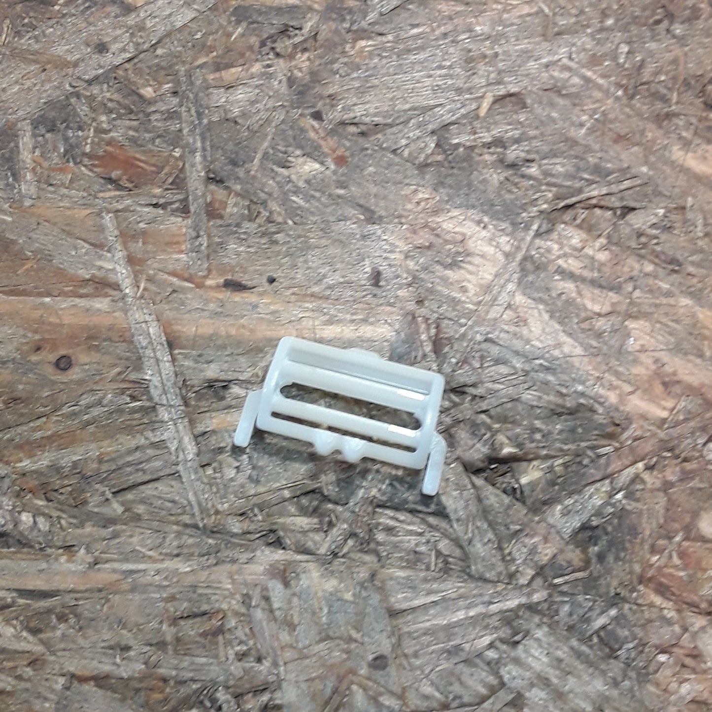 Mitsubishi Colt/ Lancer/ Mirage Clip Zierleiste original Mitsubishi NEU