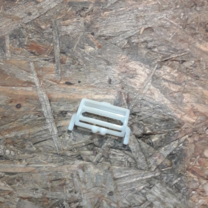 Mitsubishi Colt/ Lancer/ Mirage Clip Zierleiste original Mitsubishi NEU