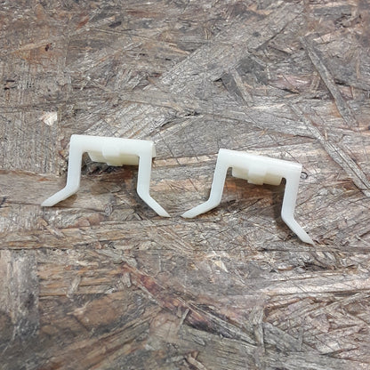 Mitsubishi Clip an Zierleiste original Mitsubishi NEU