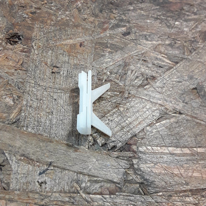 Mitsubishi Lancer/ Colt Clips an Windschutzscheibe original Mitsubishi NEU