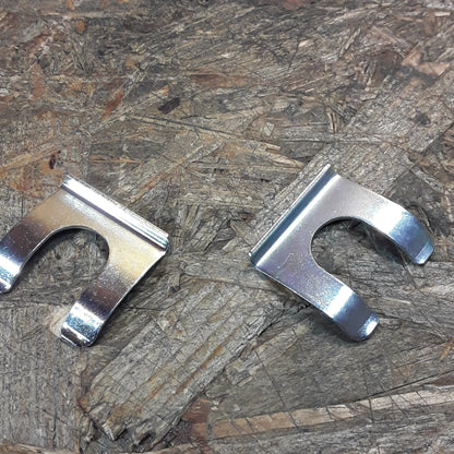 Mitsubishi EVO 5/6/7/8/9 Halter Bremsschlauch/ Bremsflüssigkeitsleitung original Mitsubishi NEU