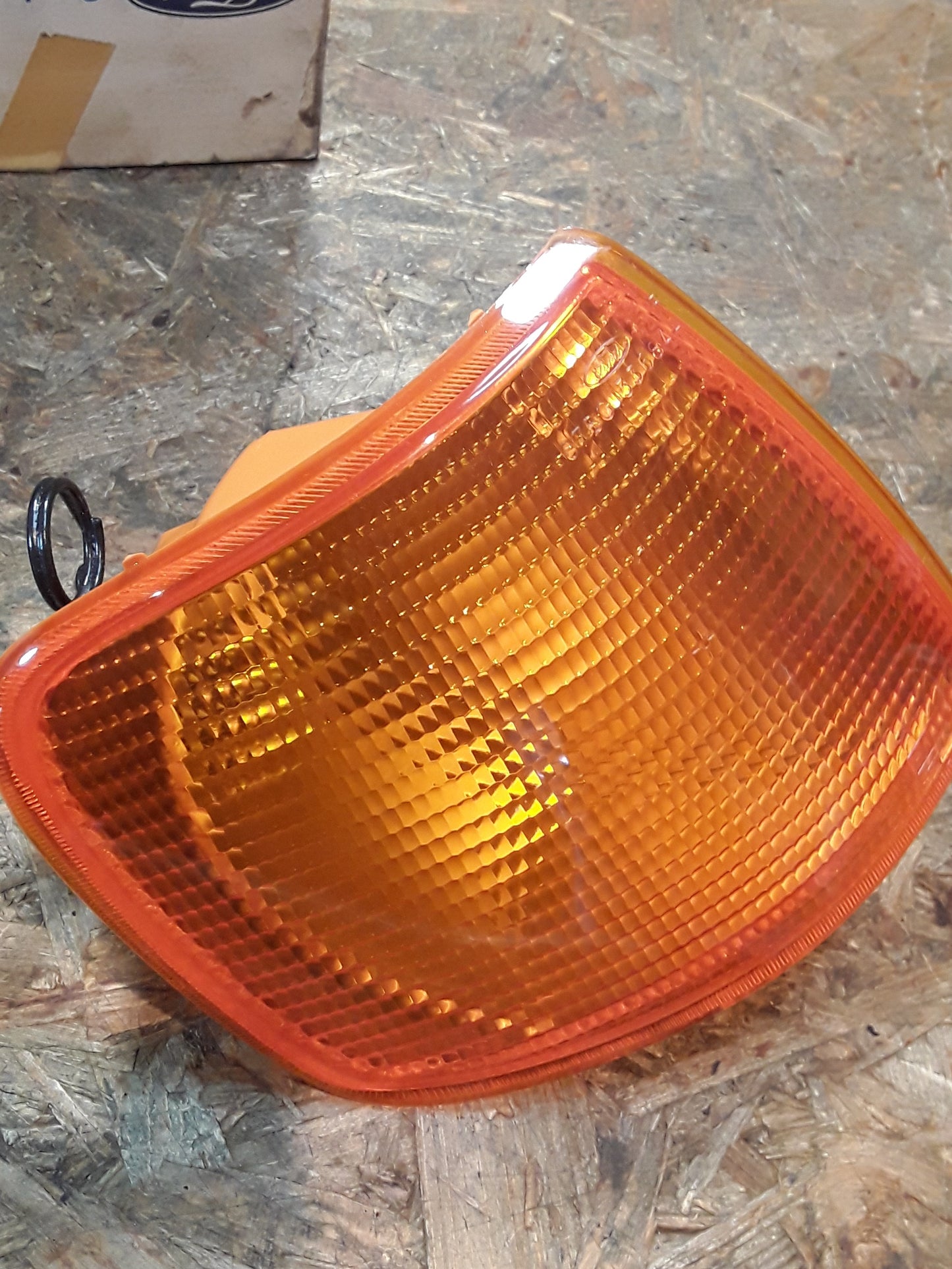 Ford Sierra Blinker rechts Bj bis 03.91 Original Ford NEU