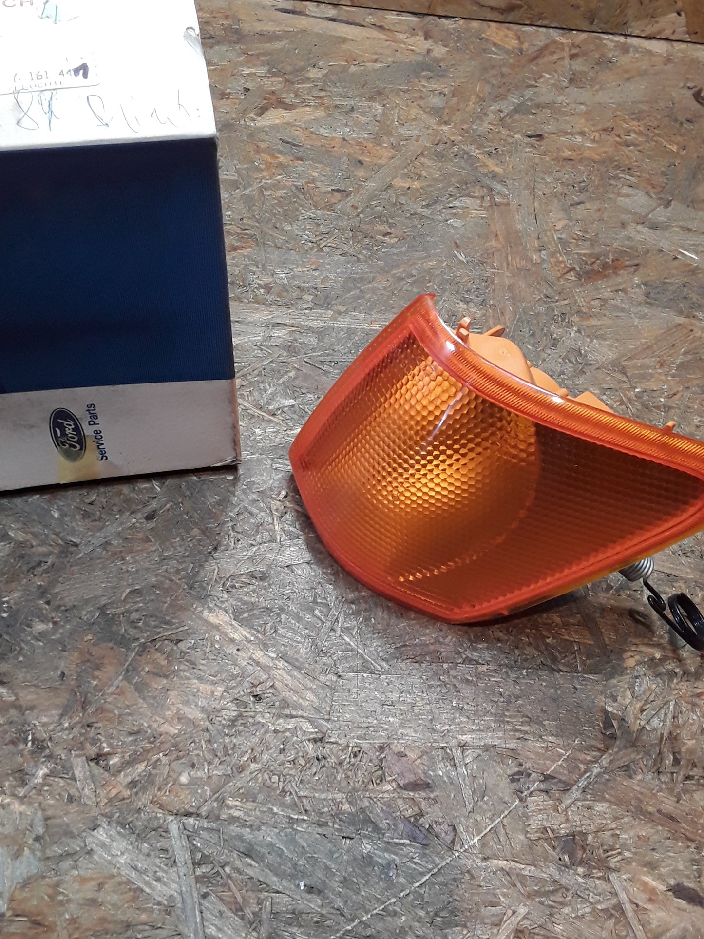 Ford Fiesta Mk 3 Bj 89-93 Blinkerleuchte links original Ford NEU