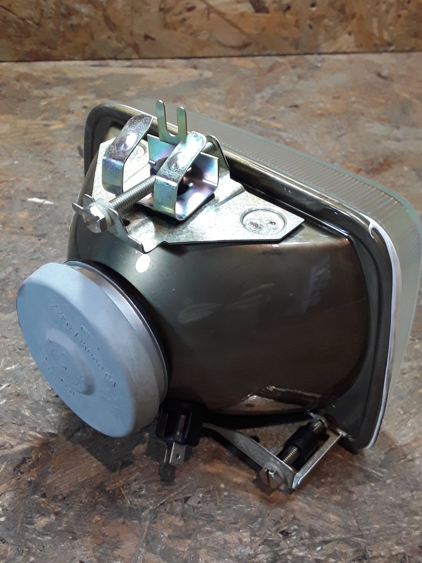 Ford Fiesta l Scheinwerfer links original Ford NEU