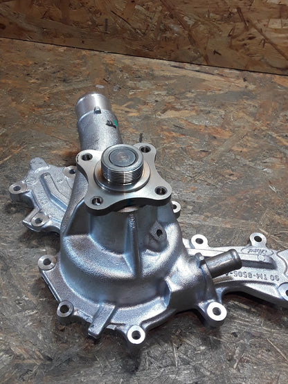 Ford Explorer Wasserpumpe original Ford NEU