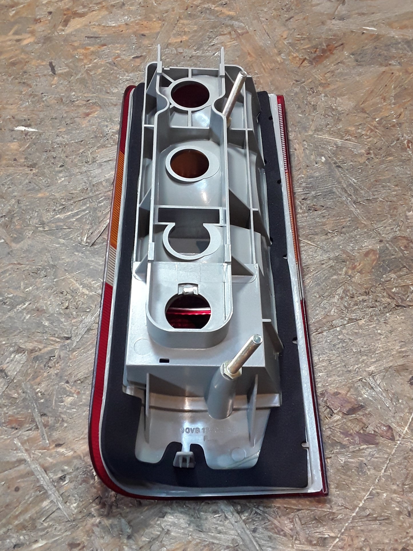 Ford Transit Bj 86-99 Rückleuchte rechts original Ford NEU