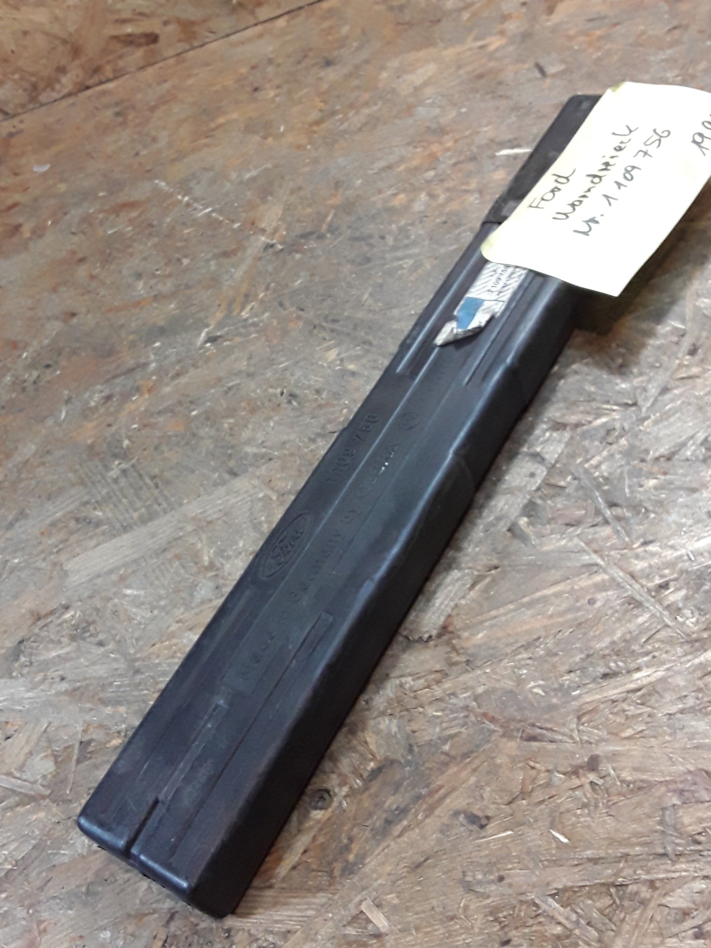 Ford Warndreieck original Ford NEU (mit leichten Lagerspuren)