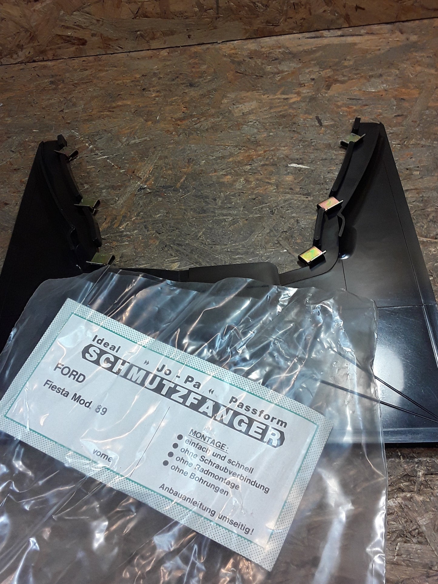 Ford Fiesta Mod.89 Schmutzfänger vorne original Ford NEU