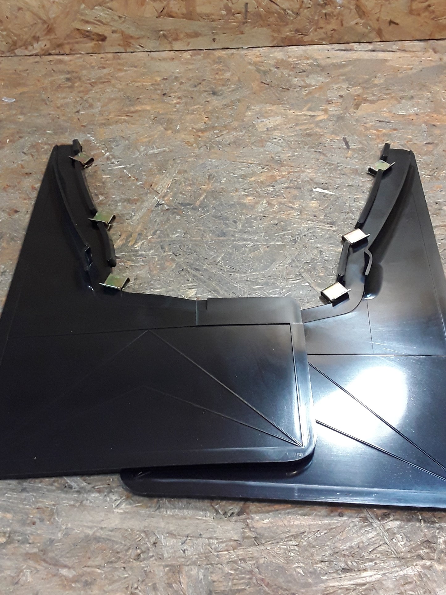 Ford Fiesta Mod.89 Schmutzfänger vorne original Ford NEU