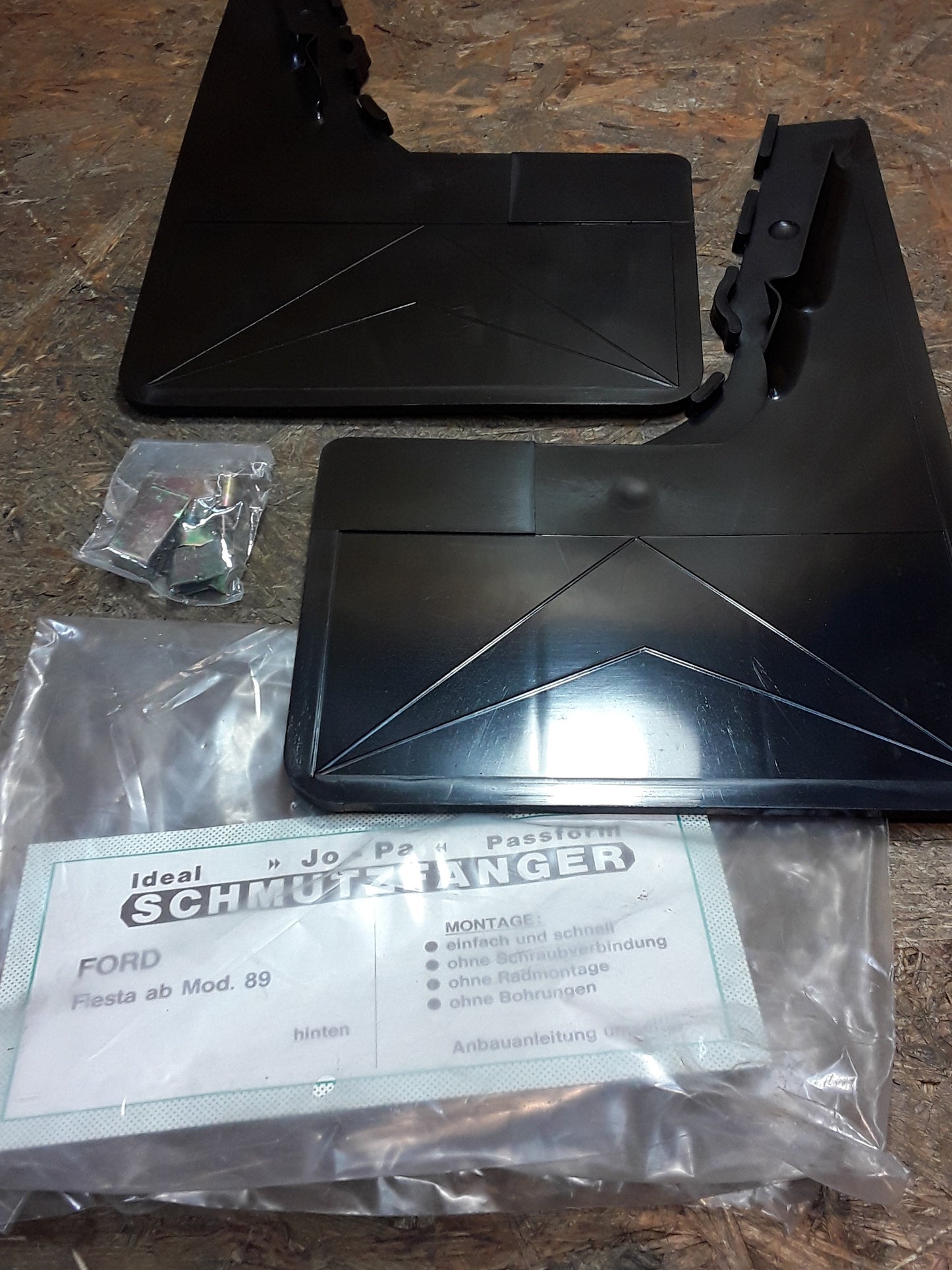 Ford Fiesta ab Mod.89 Schmutzfänger hinten original Ford NEU
