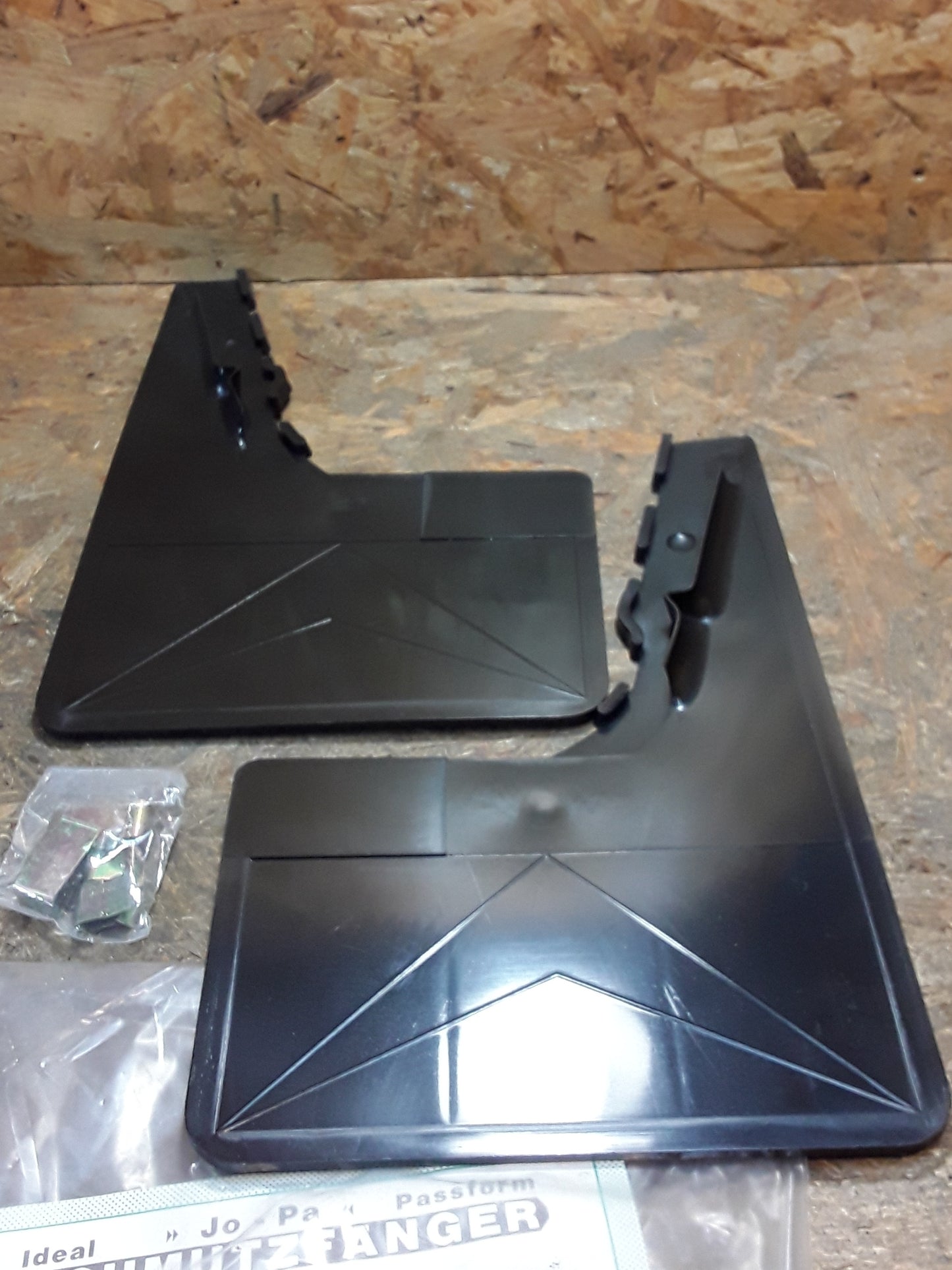 Ford Fiesta ab Mod.89 Schmutzfänger hinten original Ford NEU