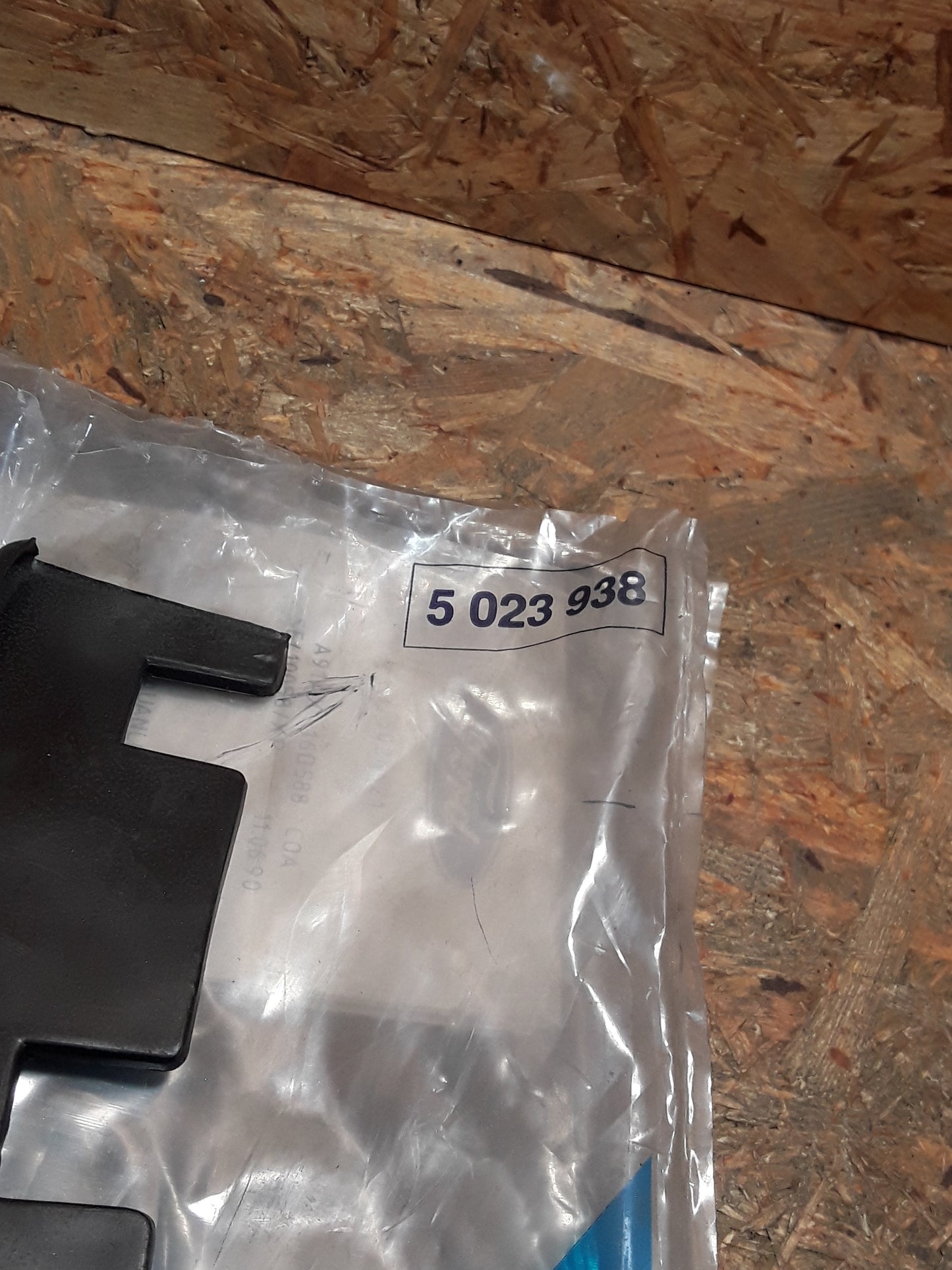 Ford Escort/ Orion Bj 09.90 Schmutzfänger hinten original Ford NEU