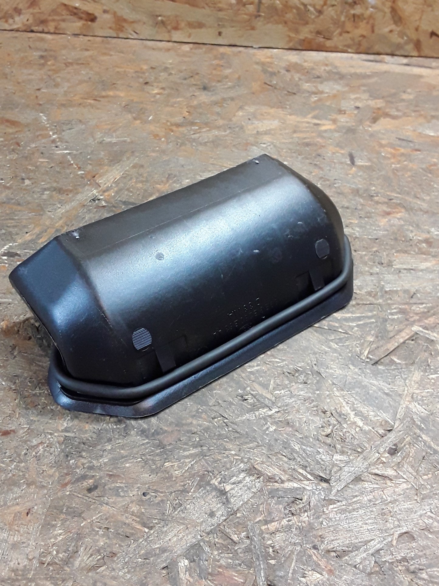 Ford Sierra noch 28.02.93 Abdeckung Luftschlitz original Ford NEU