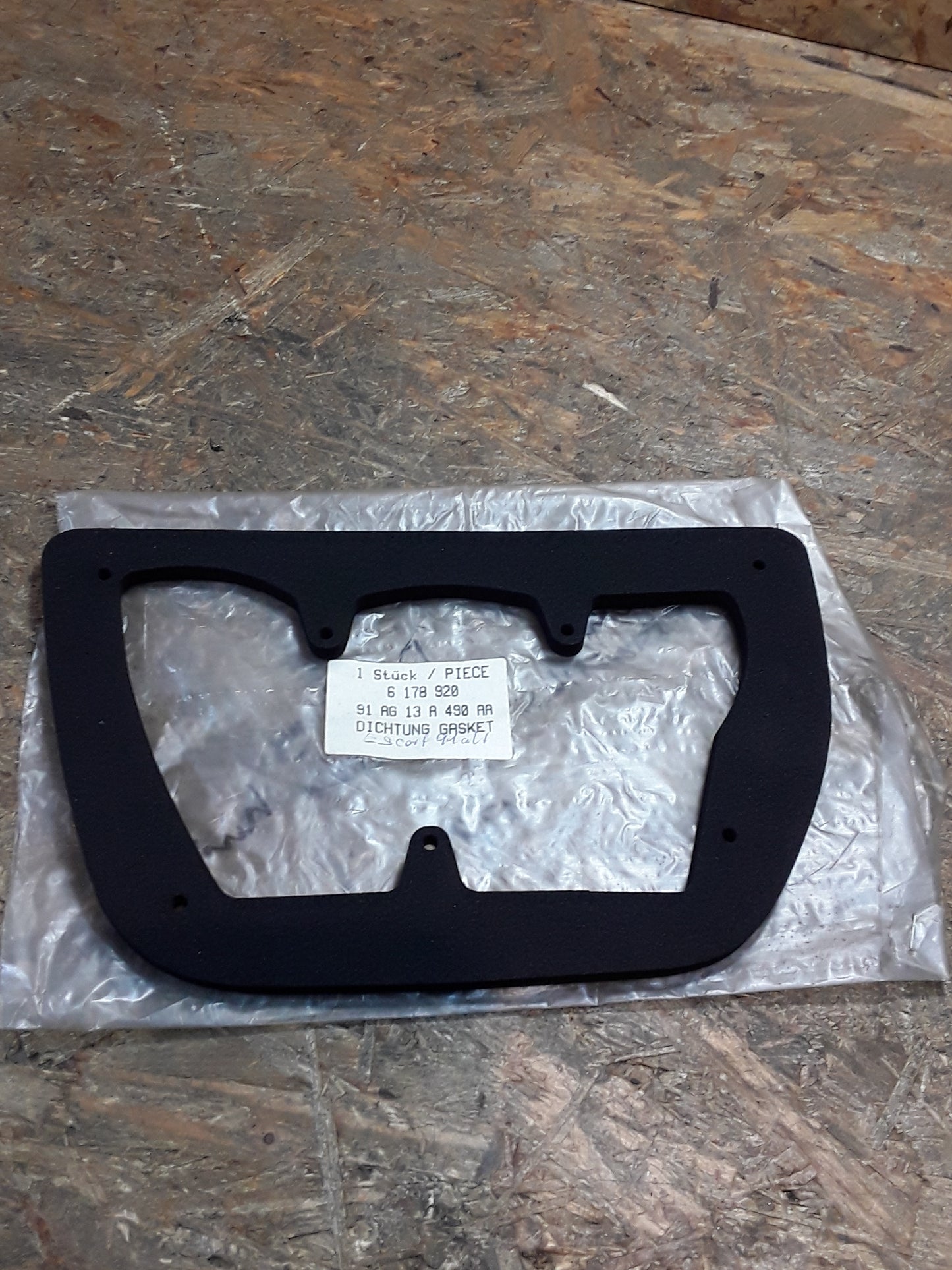 Ford Escort Mk5 Dichtung Leuchte hinten original Ford NEU