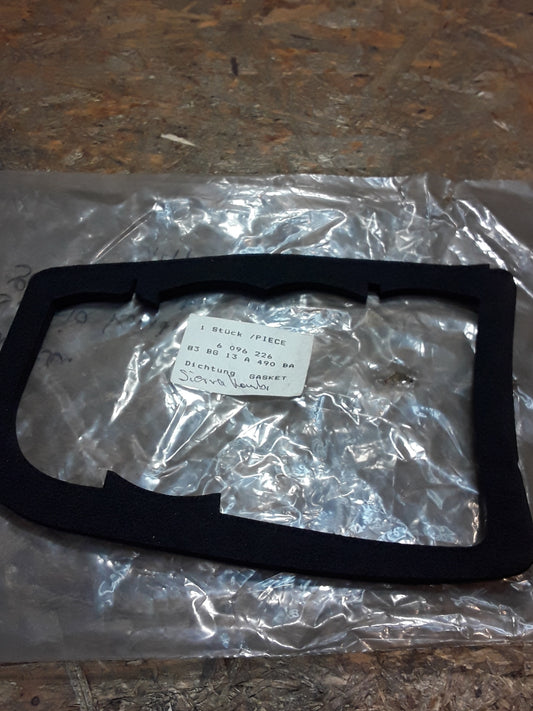 Ford Scorpio Kombi/  Granada Kombi Dichtung Rückleuchte original Ford NEU